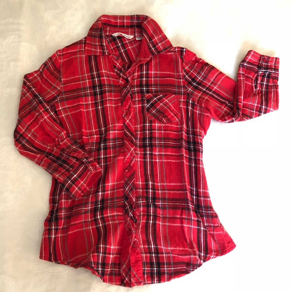 Feminine & Flattering Plaid 3/4 Sleeve Shirt